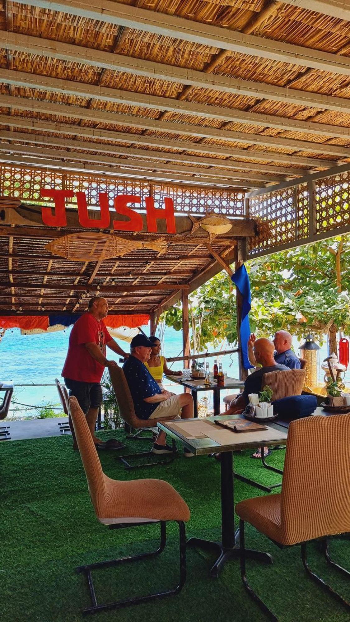 Hotel Jush Native And Glamping Dauis Exterior foto