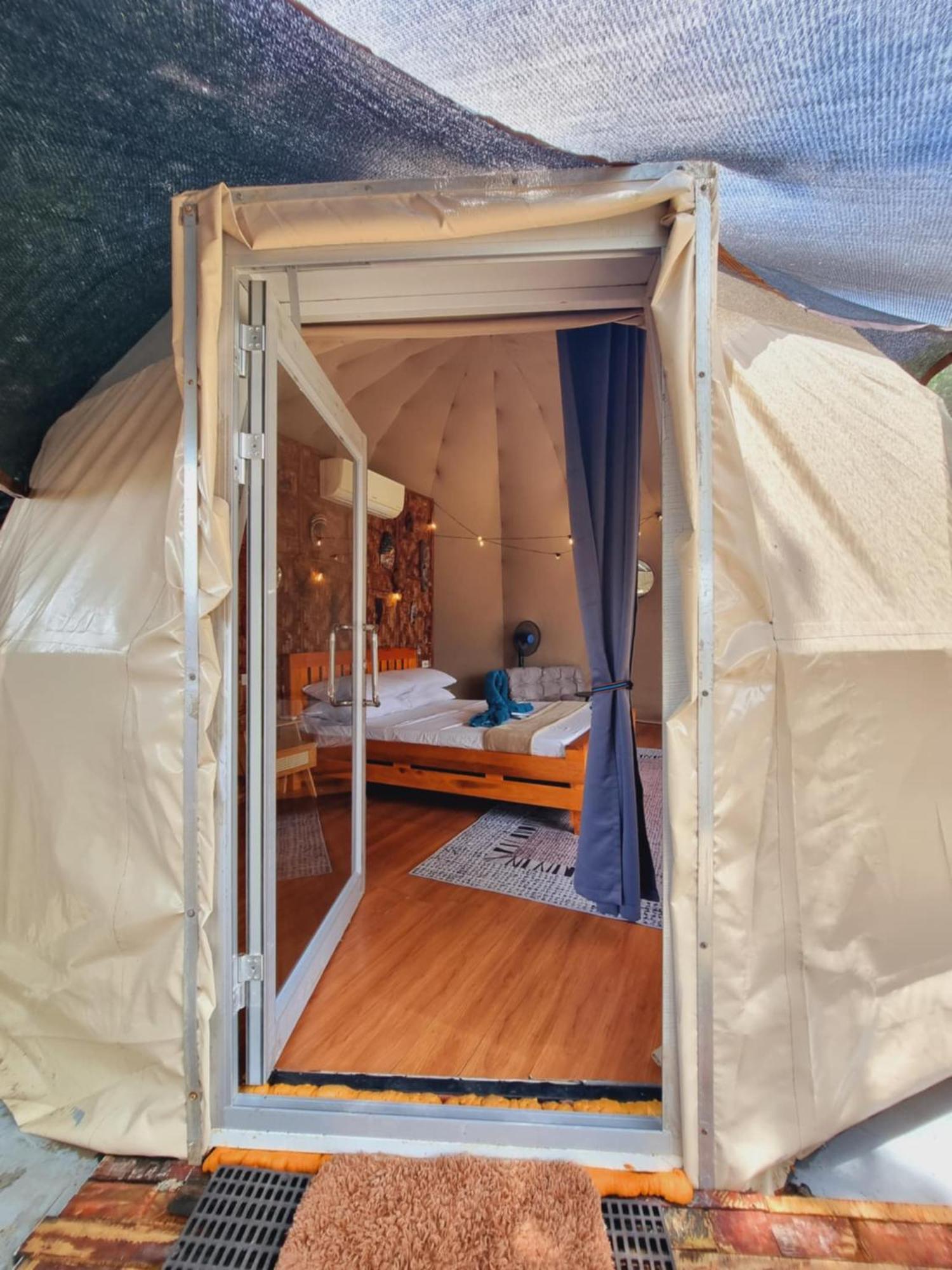 Hotel Jush Native And Glamping Dauis Exterior foto